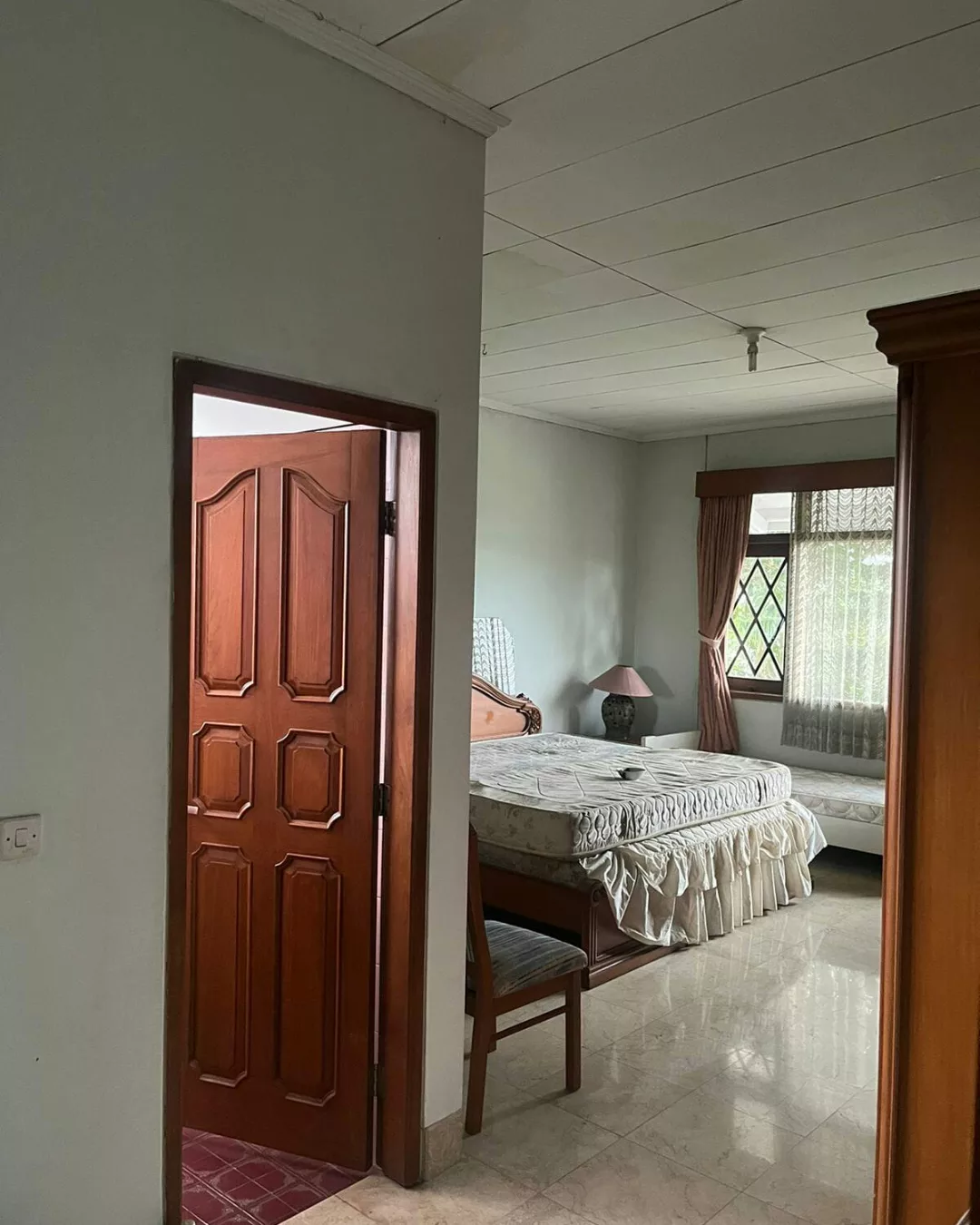 rumah 2 lantai di area elite hegarmanah setiabudi