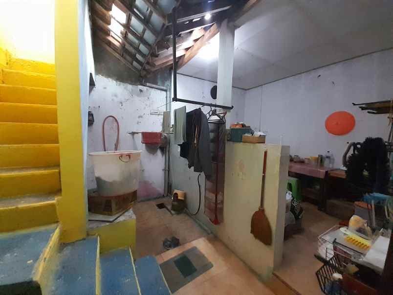 rumah 2 lantai siap huni dekat samsat tegal