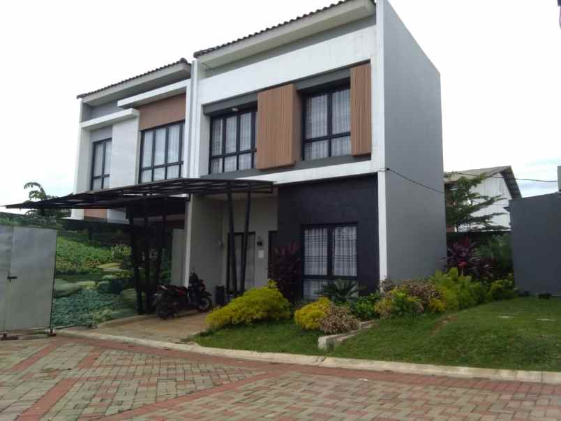 rumah baru 2 lantai di jalan raya parung bogor