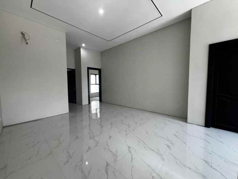rumah baru american classic pondok mutiara sidoarjo