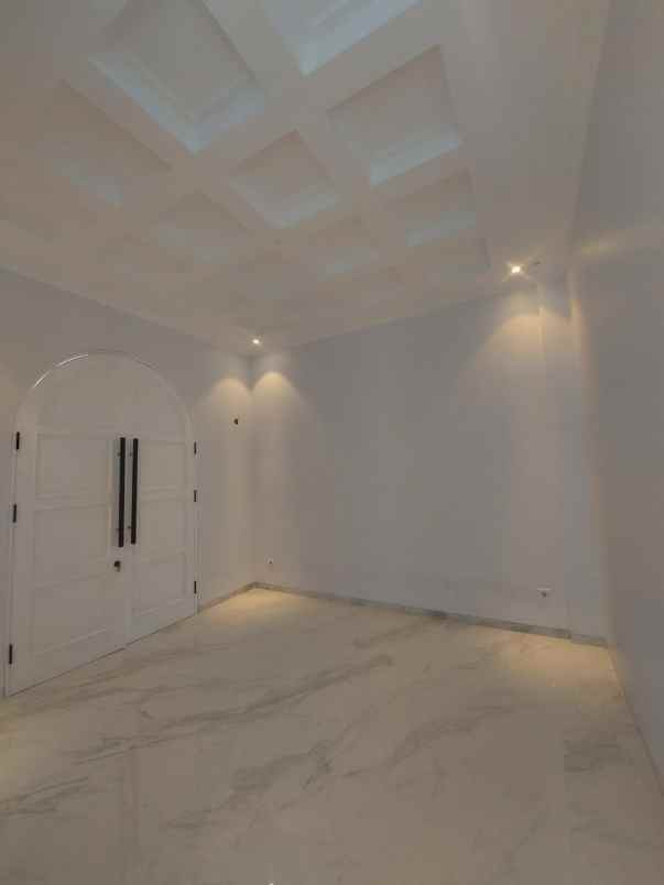 rumah baru design american classic di cilandak