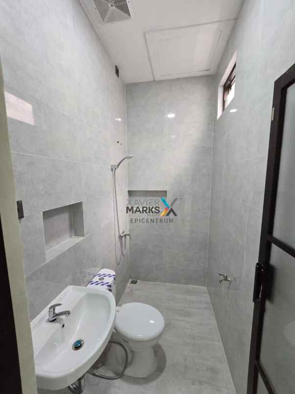 rumah baru gress babatan pantai utara bagusss