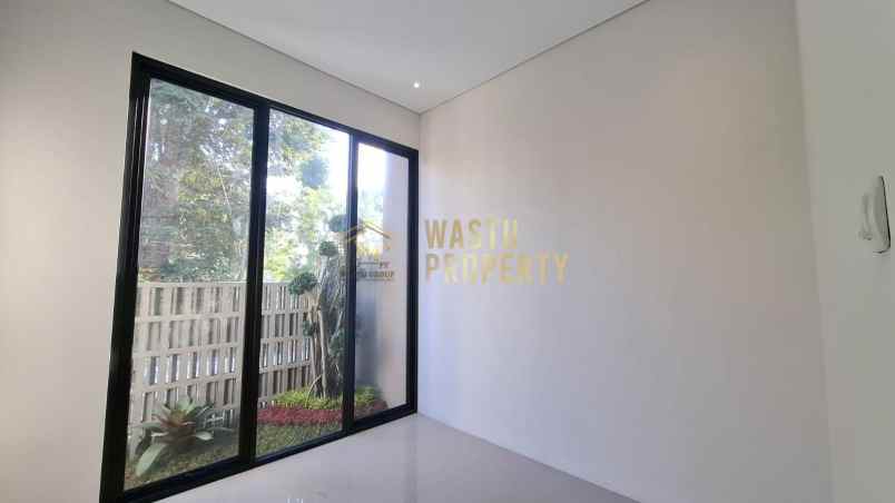 rumah cantik siap huni dekat ring road maguwoharjo