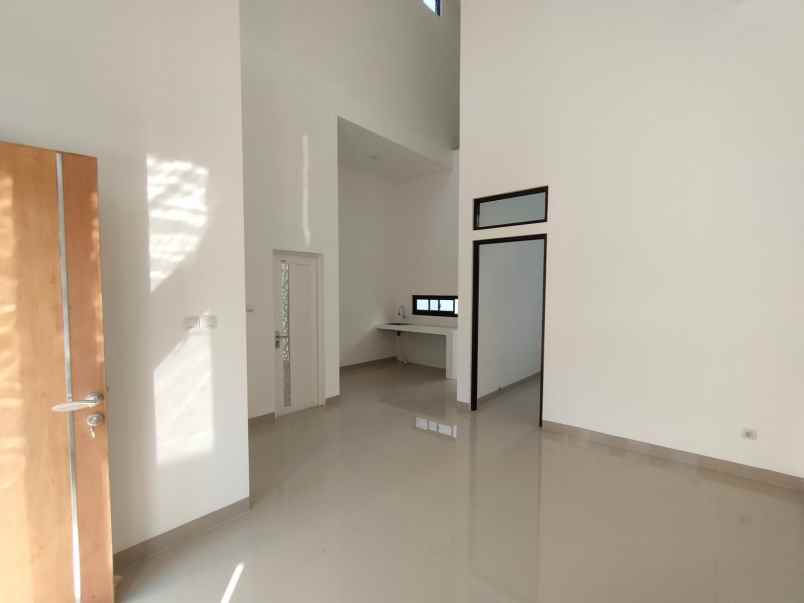 rumah impian di kalasan siap huni dekat kampus ukrim