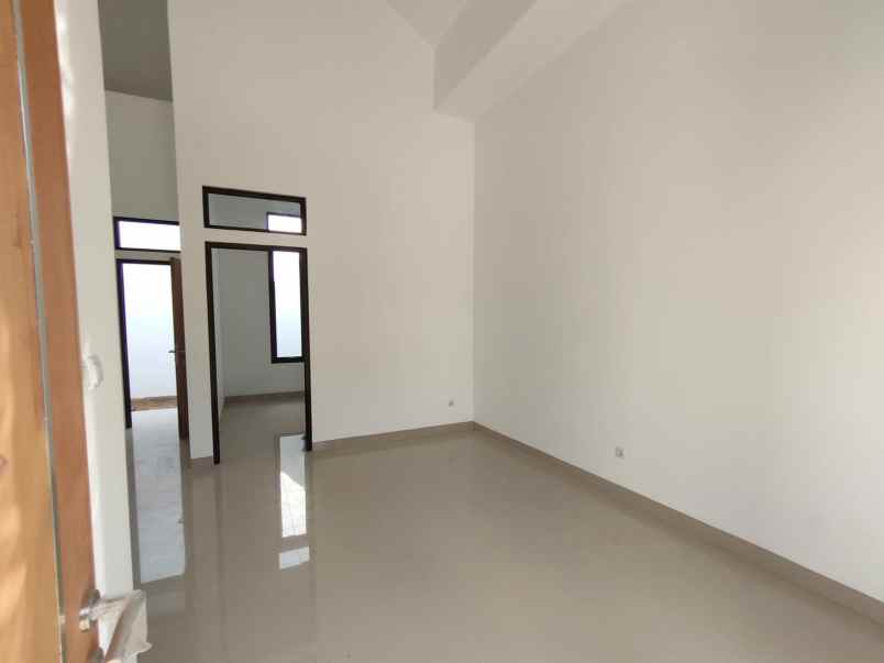 rumah impian di kalasan siap huni dekat kampus ukrim