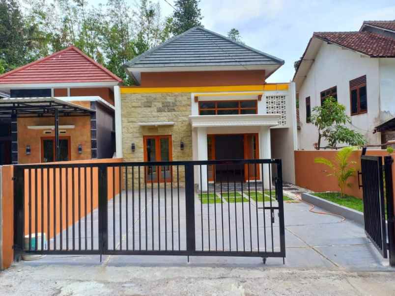 rumah jalan kaliurang km 9