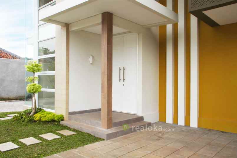 rumah jl b 2 1 3 pasar minggu