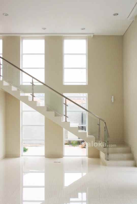 rumah jl b 2 1 3 pasar minggu