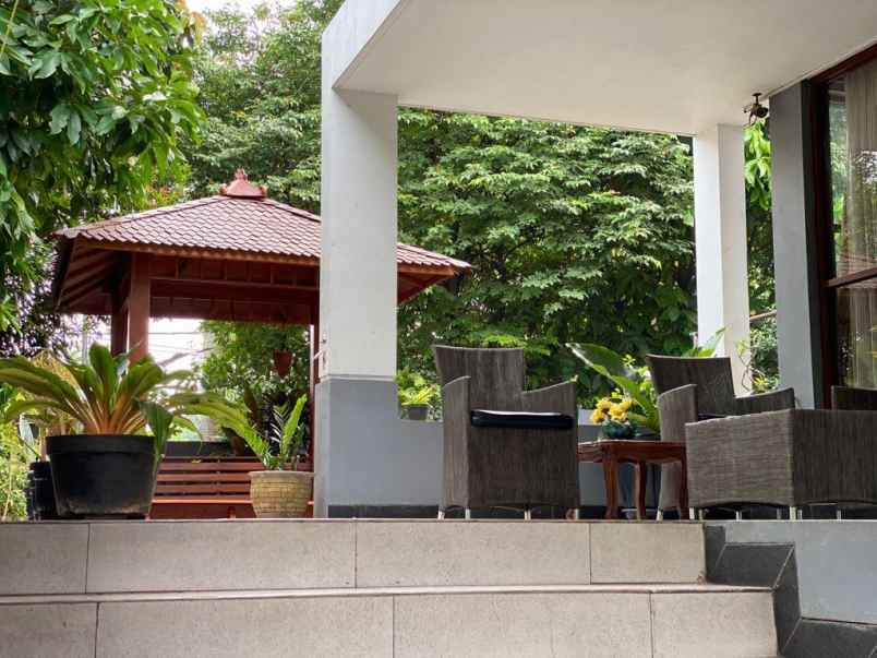 rumah jl kelapa sawit raya