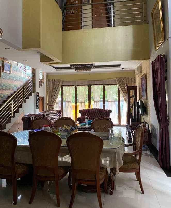 rumah jl kelapa sawit raya