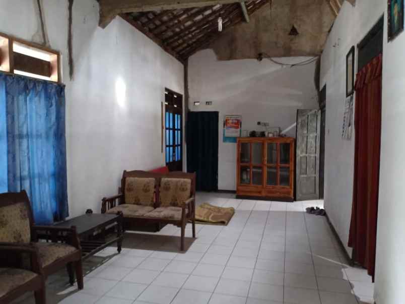 rumah komplek wisata kebun