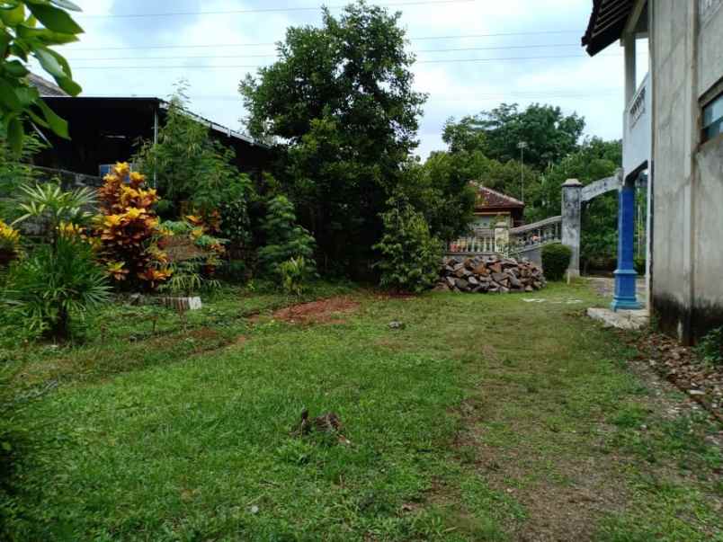 rumah komplek wisata kebun