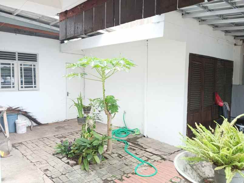 rumah lama layak huni dicipinang besar jakarta timur