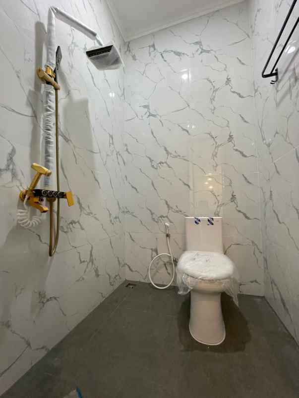 rumah mewah di bintaro 5 menit ke bxchange dan stasiun