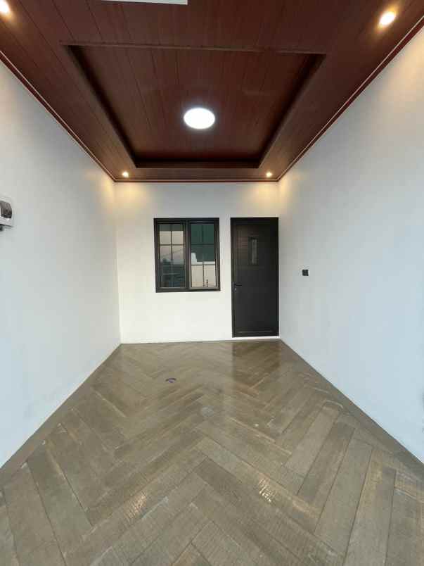 rumah mewah di bintaro 5 menit ke bxchange dan stasiun