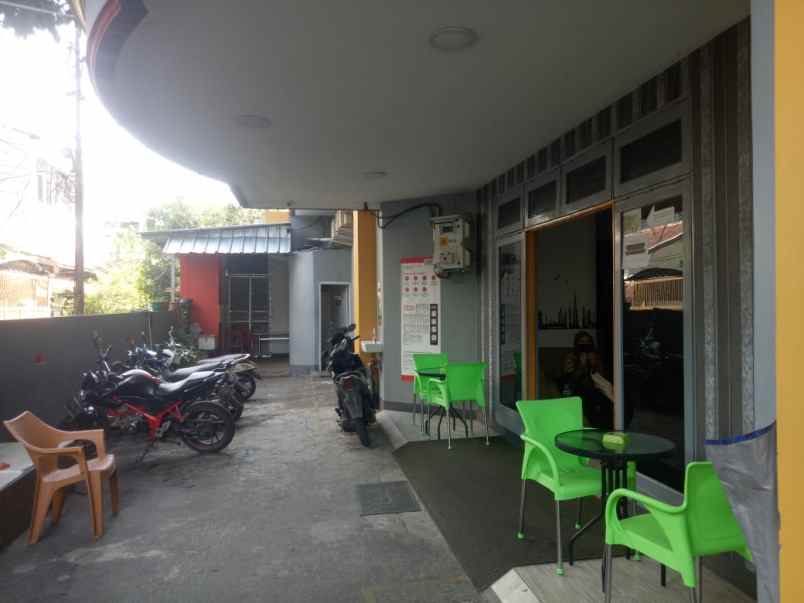 rumah penginapan 50 kamar by oyo cideng jakarta pusat