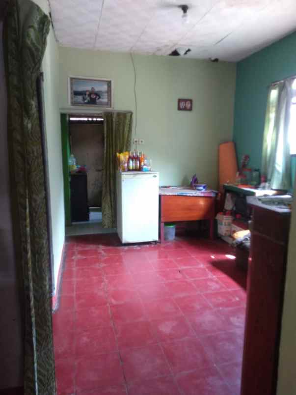 rumah plus warung 275jt di beji margonda depok