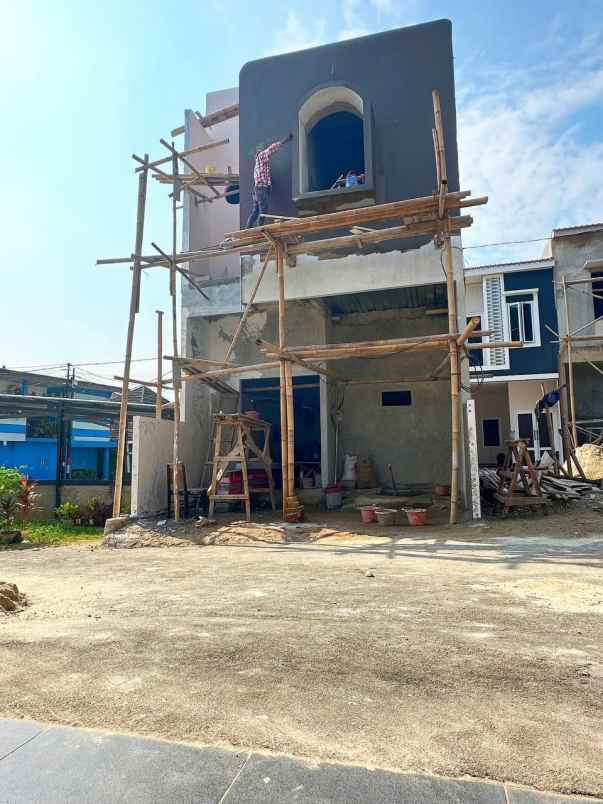 rumah pondok gede lubang buaya jakarta timur