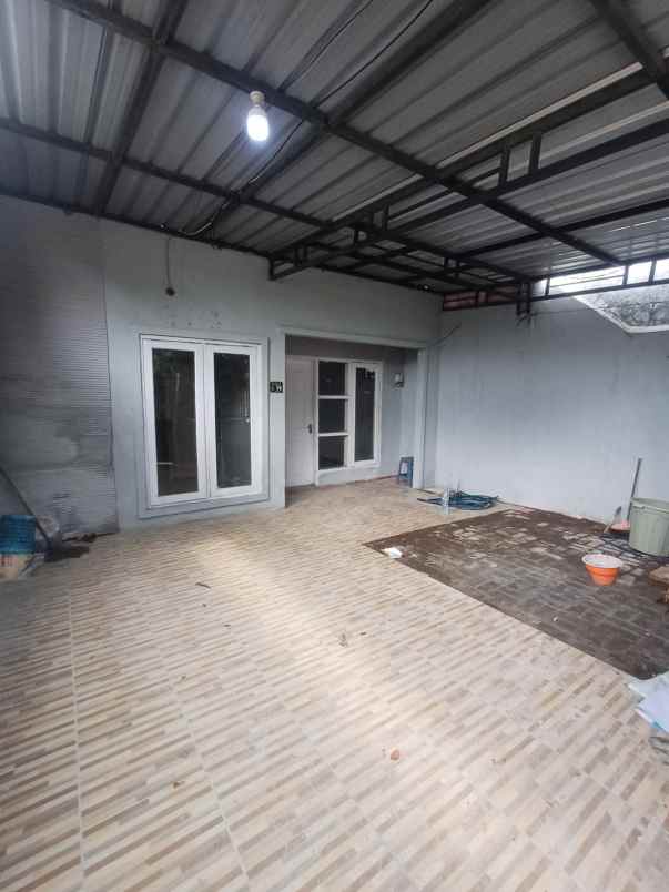 rumah puri gunung anyar strategis murah