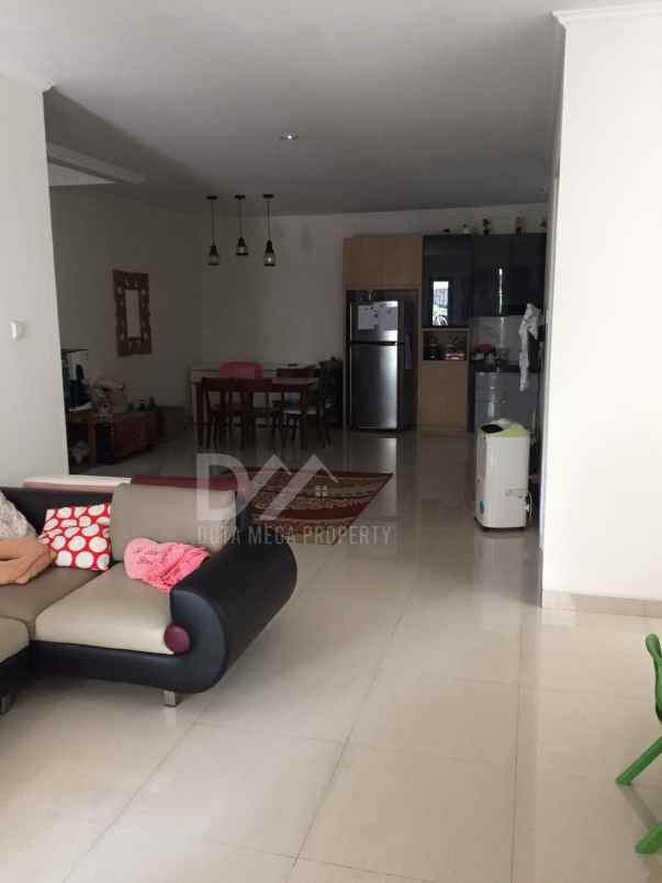 rumah rapi siap huni cluster sevilla bsd