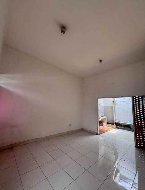 rumah second siap huni