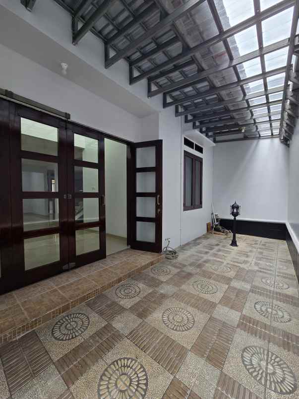 rumah second terawat di cipinang muara jaktim