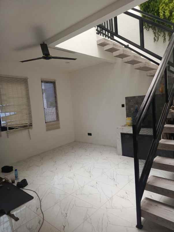 rumah secondary terawat full furnisg