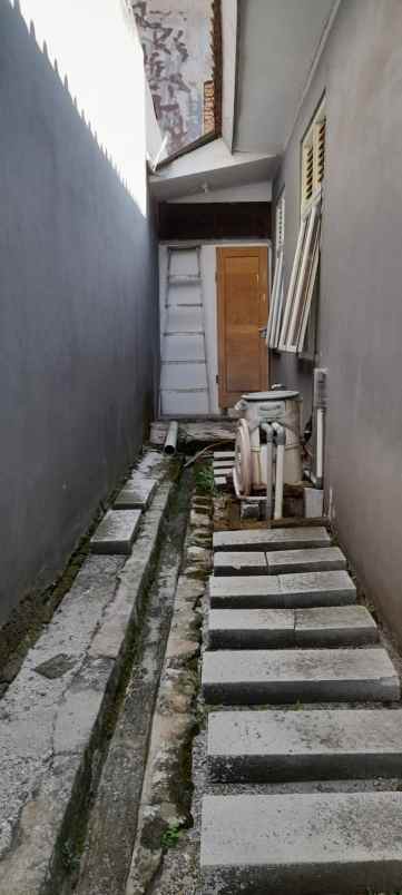 rumah tinggal dekat stan bintaro