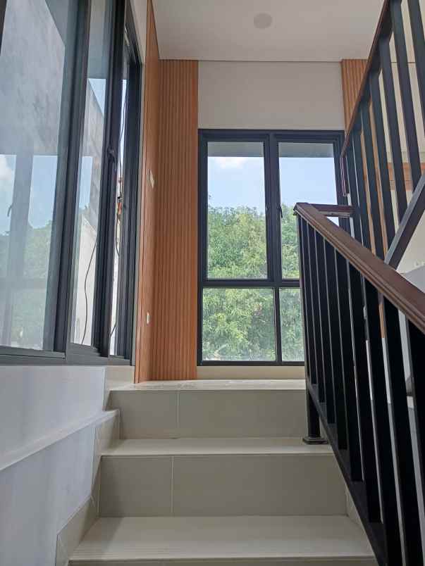 apart house mewah di jantung kota jakarta selatan