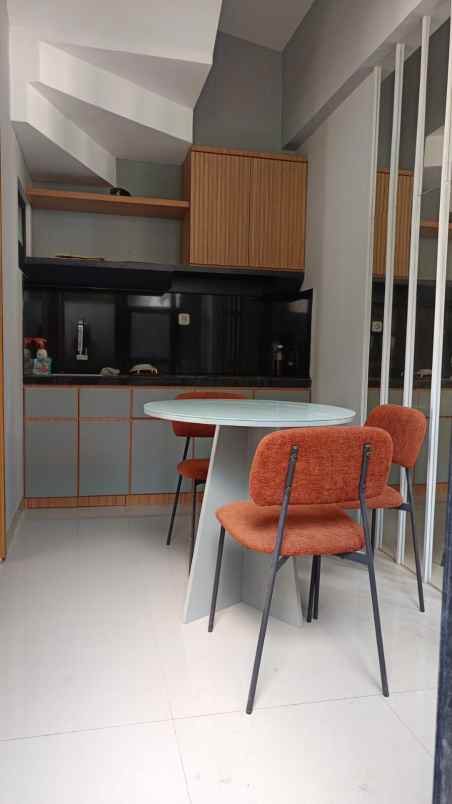 apart house mewah di jantung kota jakarta selatan