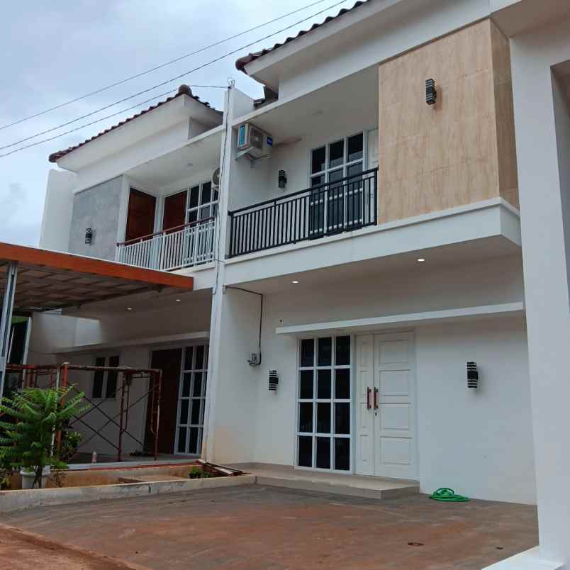 cluster 12 unit sold 5 unit dekat exit toll jatibening