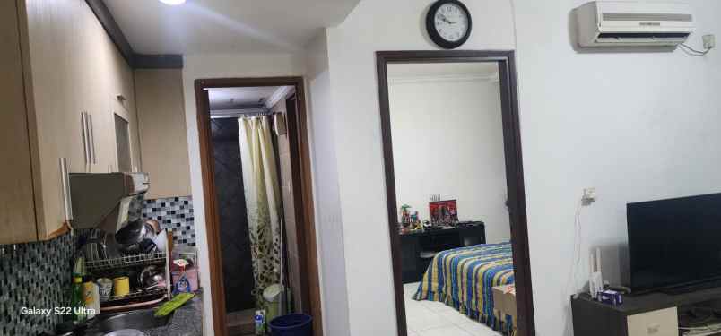 dijual apartemen jl mh thamrin km 2 7 rt