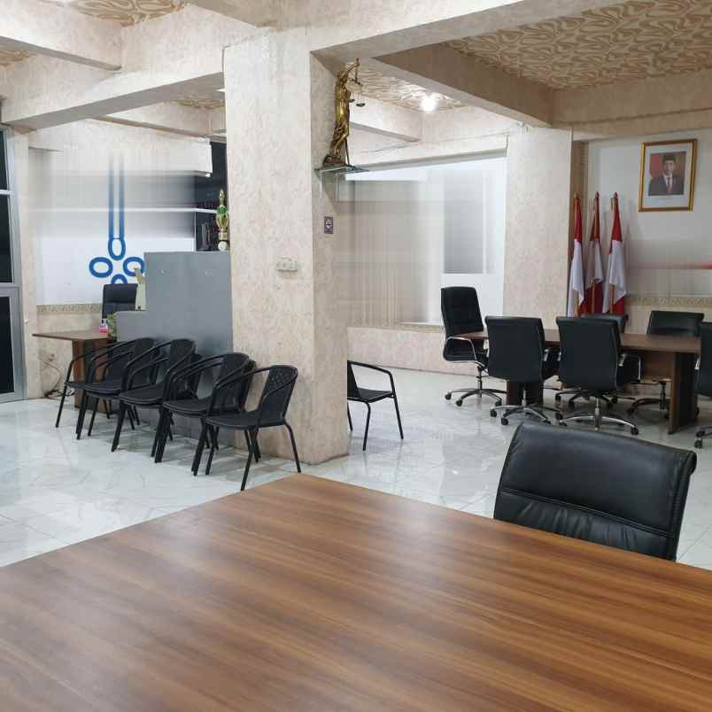 dijual gedung siap pakai strategis di area tanah abang