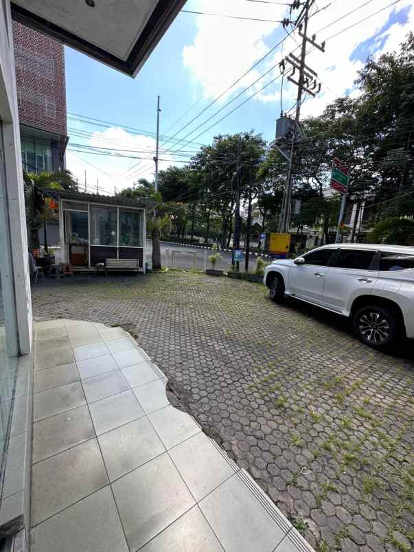 dijual hotel royal regal surabaya