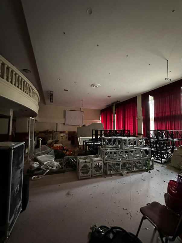 dijual hotel royal regal surabaya