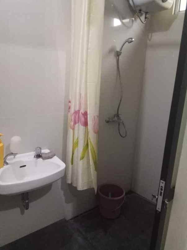 dijual kost dalem kaum