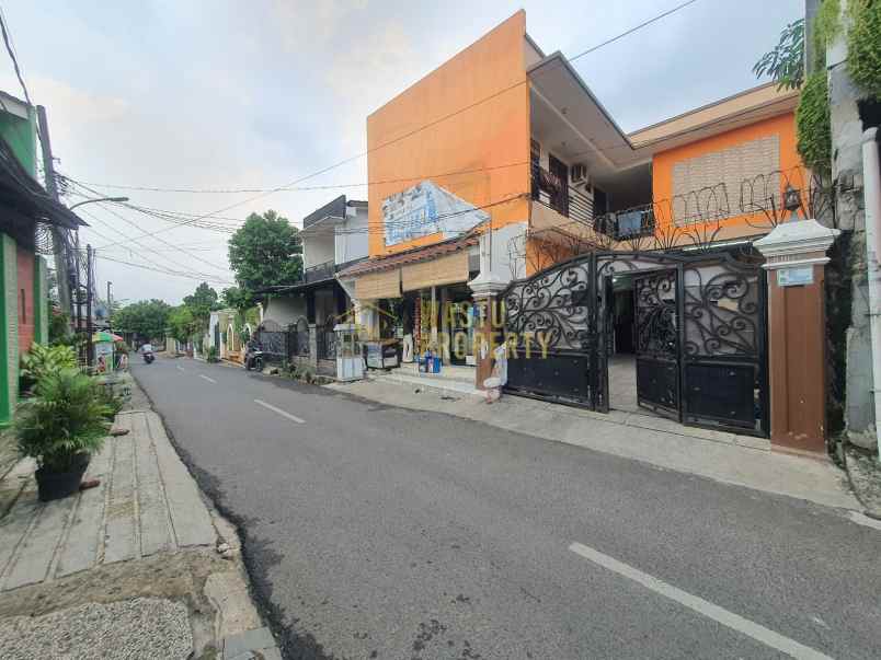 dijual kost jl kp kramat 49 rt 1 rw 4