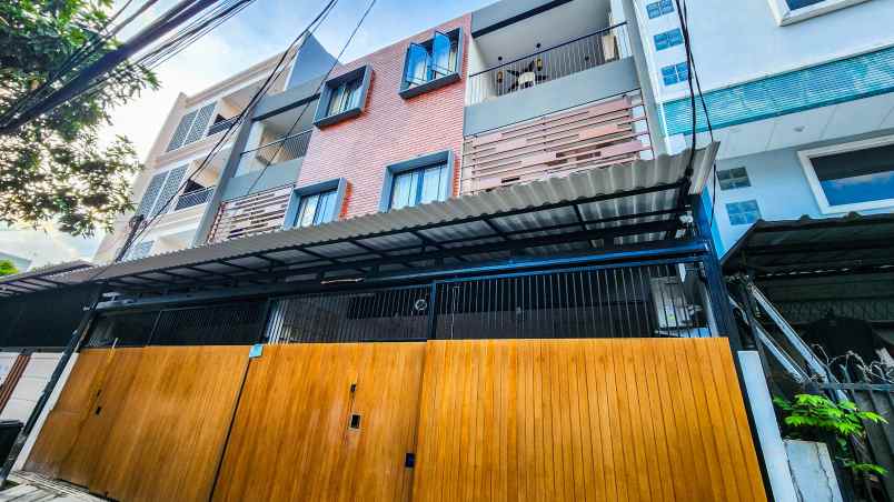 dijual kost jln tanjung duren timur