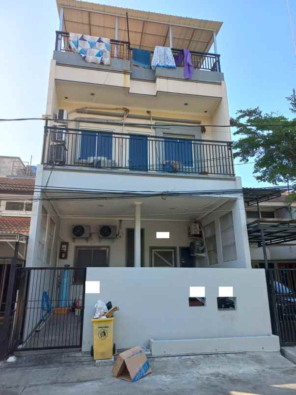 dijual kost kelapa gading