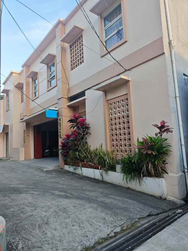 dijual kost kost an murah 3 lantai