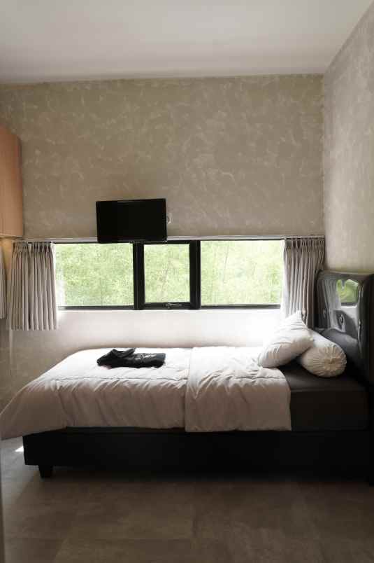 dijual kost maguwoharjo depok kab