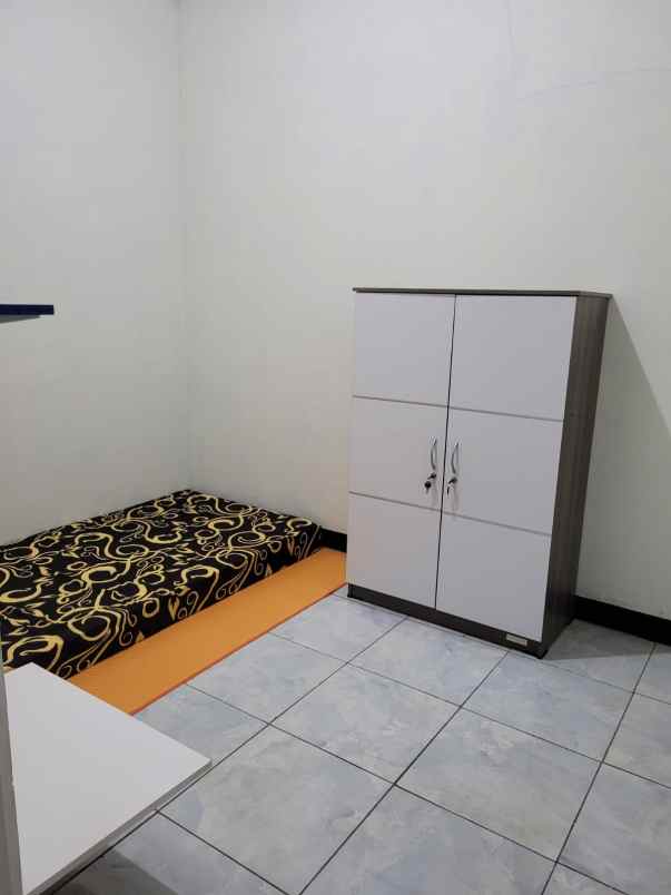dijual kost sarimanah