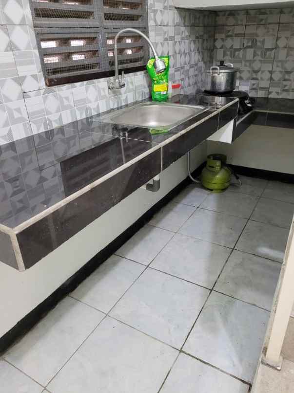 dijual kost sarimanah