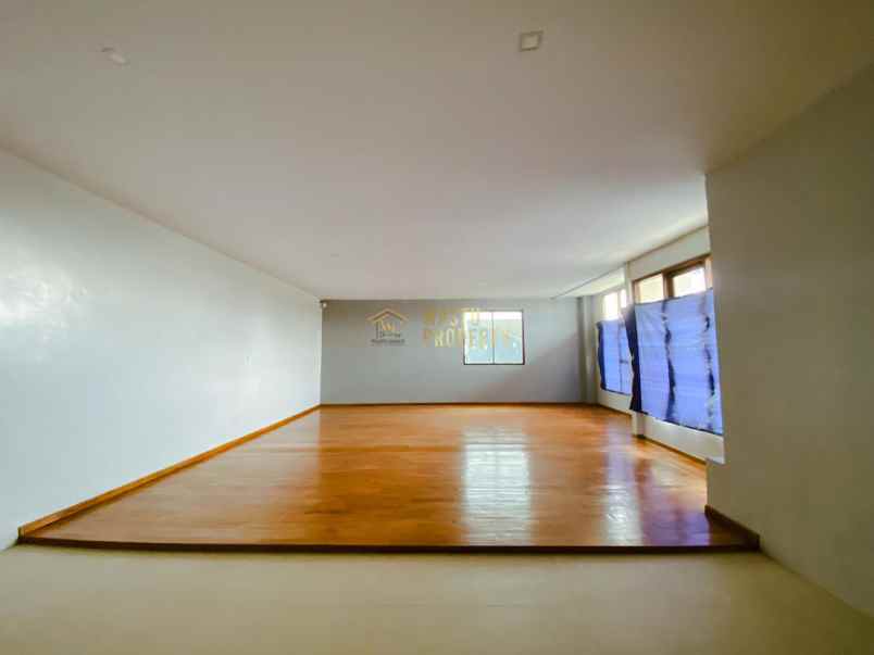 dijual kost wedomartani