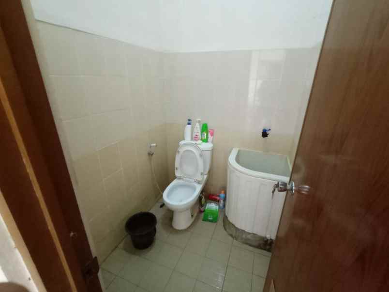 dijual murah rumah bukit sariwangi lokasi strategis