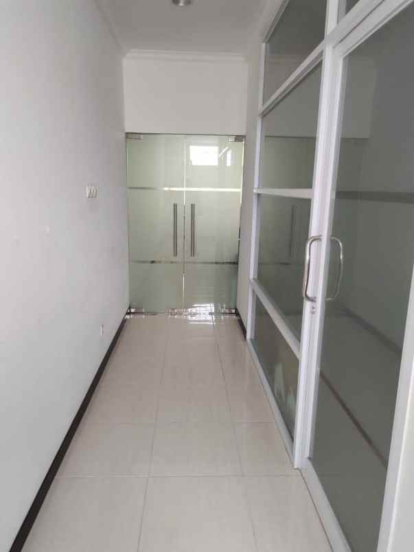 dijual ruko 3 lantai di senen jakarta pusat