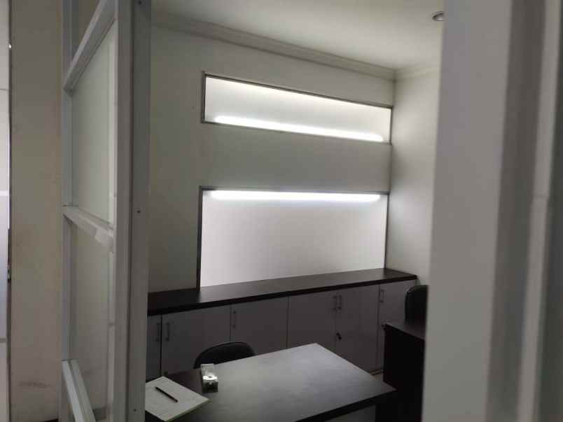 dijual ruko 3 lantai di senen jakarta pusat