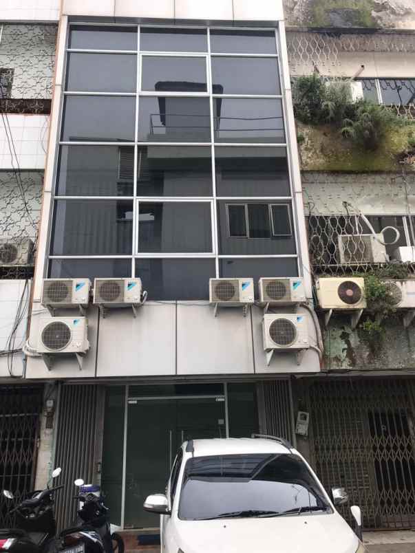 dijual ruko 3 lantai di senen jakarta pusat