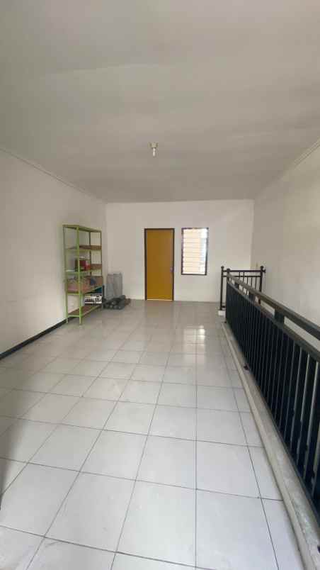 dijual ruko gudang kantor jalan raya hulaan