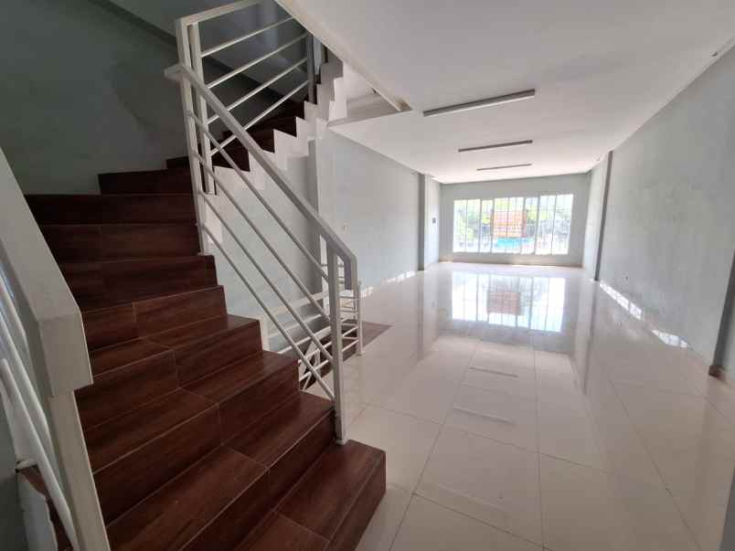 dijual ruko gudang kantor lingkar timur